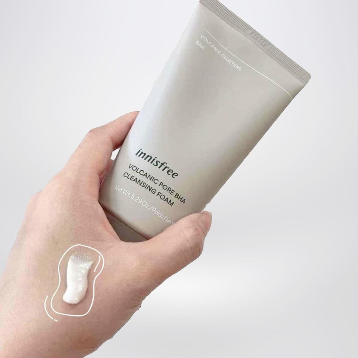 Sữa rửa mặt se khít lỗ chân lông innisfree Volcanic Pore BHA Cleansing Foam 150g