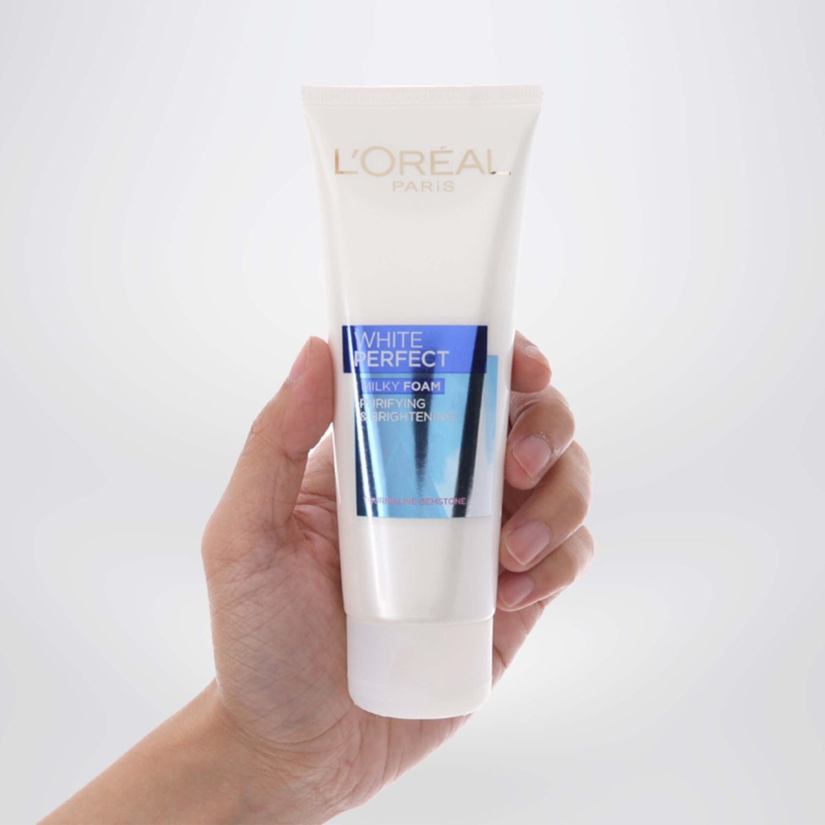 Sữa rửa mặt trắng da L'Oreal Paris White Perfect milk foam purifying & brightening 100ml